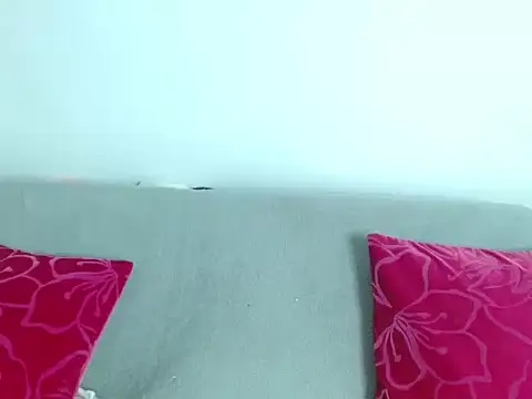 Violet Donell online show from 04-14-26, 04:24