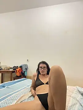 kimberlysnow11 online show from 05-17-26, 03:04
