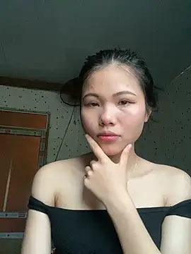 Snapshot of Mi-Lani chatting on 03-27-26, 10:04 Mi-Lani online show from 03-27-26, 10:04