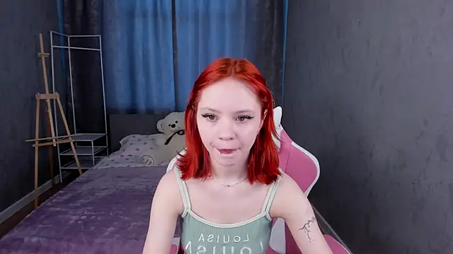 Snapshot of Loly_Cuttie chatting on 04-09-26, 01:05 Loly Cuttie online show from 04-09-26, 01:05