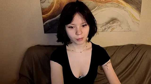 Snapshot of Loly_Cuttie chatting on 05-07-26, 01:44 Loly Cuttie online show from 05-07-26, 01:44