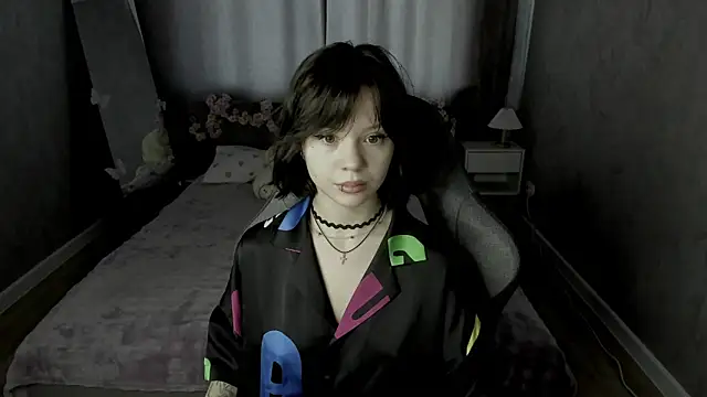 Snapshot of Loly_Cuttie chatting on 05-10-26, 01:11 Loly Cuttie online show from 05-10-26, 01:11