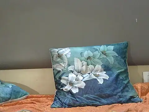 SweetRashii online show from 04-04-26, 05:38