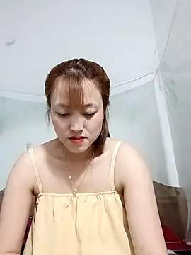Snapshot of -Bitilu- chatting on 04-28-26, 02:27 -Bitilu- online show from 04-28-26, 02:27