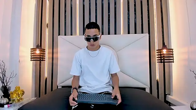 santiago deluca online show from 04-07-26, 07:47