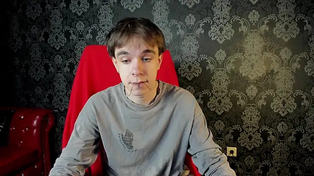 Snapshot of DaveBevy chatting on 04-20-26, 07:59 DaveBevy online show from 04-20-26, 07:59