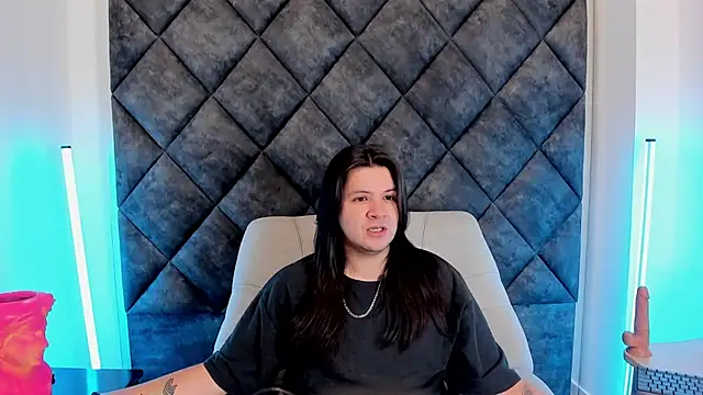 Snapshot of MatthewDavis_ chatting on 04-19-26, 11:20 MatthewDavis online show from 04-19-26, 11:20