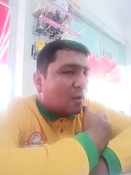 Snapshot of luis20212 chatting on 03-30-26, 02:18 luis20212 online show from 03-30-26, 02:18