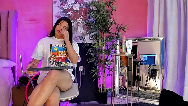 LexyNova  online show from 04-19-26, 09:50