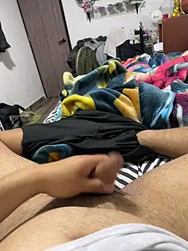 Snapshot of Theohernan chatting on 04-04-26, 08:34 Theohernan online show from 04-04-26, 08:34