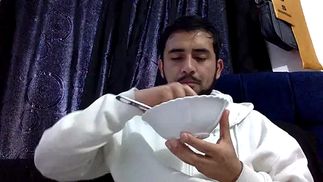 Snapshot of derek_smiith chatting on 06-21-26, 10:12 derek smiith online show from 06-21-26, 10:12