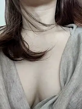 Snapshot of Easyly0 chatting on 03-27-26, 08:37 Easyly0 online show from 03-27-26, 08:37