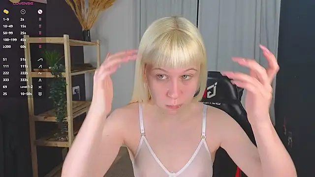 Snapshot of call_me_heaven chatting on 04-19-26, 03:22 call me heaven online show from 04-19-26, 03:22