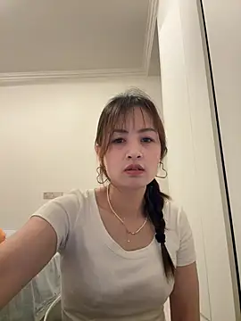 Yang 218 online show from 04-22-26, 07:33