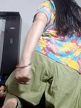 Sexyy Bhabhi 143 online show from 07-20-26, 01:09
