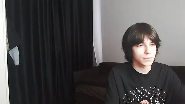 Snapshot of mason_silver chatting on 04-11-26, 07:45 mason silver online show from 04-11-26, 07:45
