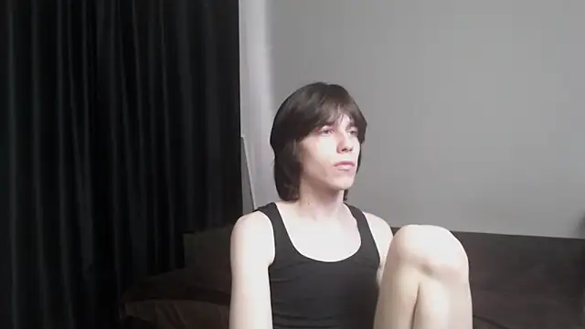 Snapshot of mason_silver chatting on 04-27-26, 08:12 mason silver online show from 04-27-26, 08:12