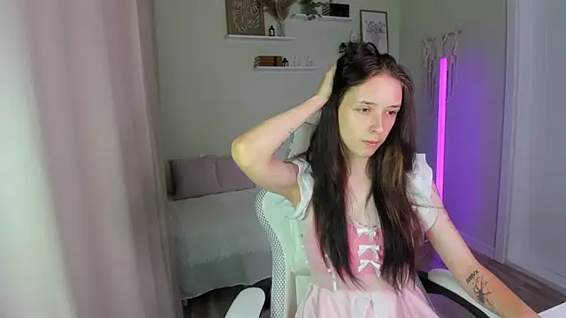 AnnaOddy online show from 06-26-26, 02:38
