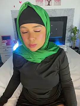 Snapshot of alia_asad chatting on 06-16-26, 12:52 alia asad online show from 06-16-26, 12:52