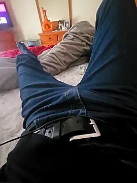 Vale1710 online show from 04-14-26, 03:18