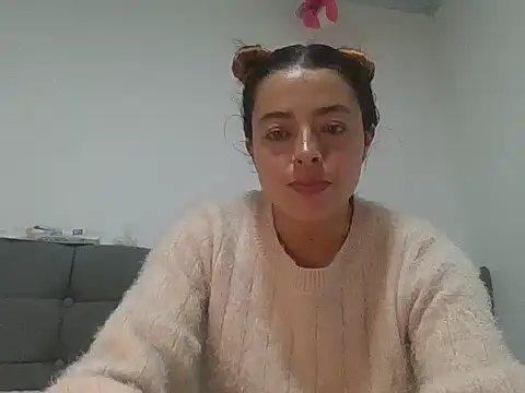 cattleya Louise online show from 04-18-26, 03:54