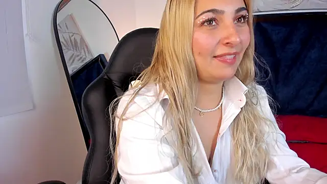 Catalina Osorio online show from 05-28-26, 12:02
