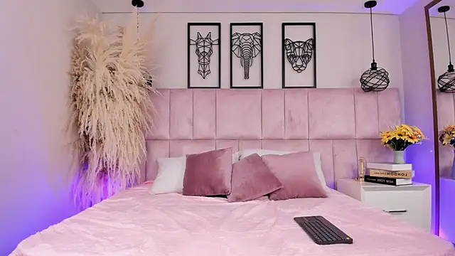 Iam yuls  online show from 04-08-26, 03:17