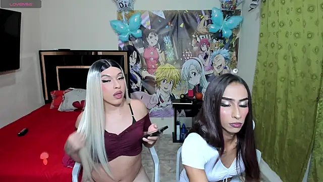 Snapshot of beautiful_hotgirls chatting on 06-07-26, 04:38 beautiful hotgirls online show from 06-07-26, 04:38