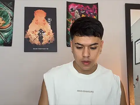 Snapshot of Tuenkim_ chatting on 04-07-26, 03:29 Tuenkim online show from 04-07-26, 03:29