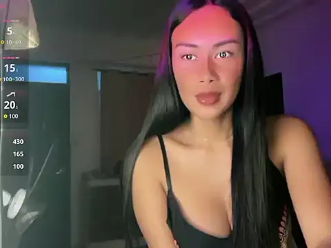 SweetSugar xx online show from 06-17-26, 07:15