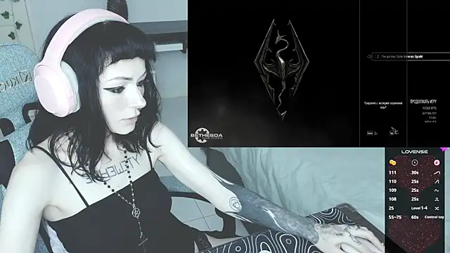 H3xD0ll online show from 06-19-26, 02:43
