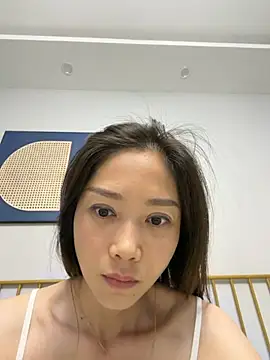 Snapshot of yuanpu0925 chatting on 04-09-26, 09:42 yuanpu0925 online show from 04-09-26, 09:42