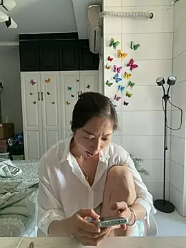 Snapshot of yuanpu0925 chatting on 04-26-26, 12:30 yuanpu0925 online show from 04-26-26, 12:30
