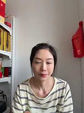 Snapshot of yuanpu0925 chatting on 05-24-26, 12:48 yuanpu0925 online show from 05-24-26, 12:48