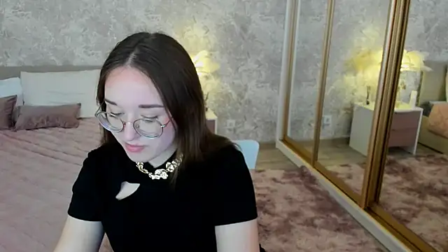 SweeteAmy online show from 04-10-26, 12:32