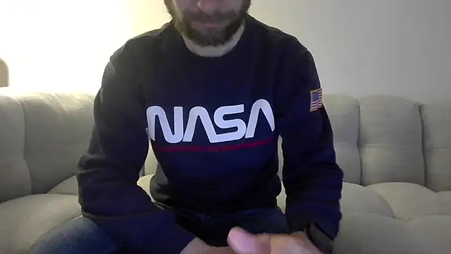 Snapshot of Sam_75013 chatting on 05-20-26, 07:53 Sam 75013 online show from 05-20-26, 07:53