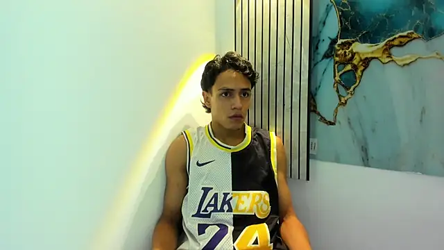 MILLER SANZ online show from 04-07-26, 12:27