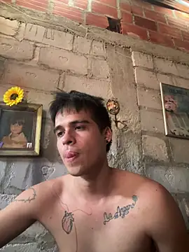 Snapshot of davidjan1996 chatting on 04-18-26, 09:15 davidjan1996 online show from 04-18-26, 09:15