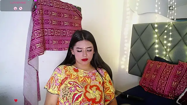 Snapshot of devika_kumar chatting on 06-05-26, 07:30 devika kumar online show from 06-05-26, 07:30