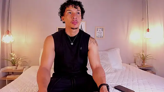 Snapshot of dominik_drake chatting on 06-12-26, 12:37 dominik drake online show from 06-12-26, 12:37