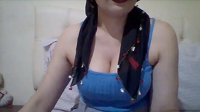 Snapshot of busex25 chatting on 06-03-26, 10:15 busex25 online show from 06-03-26, 10:15