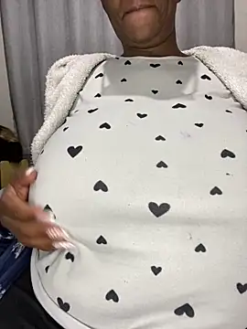 BoobsQueeen online show from 06-02-26, 06:10