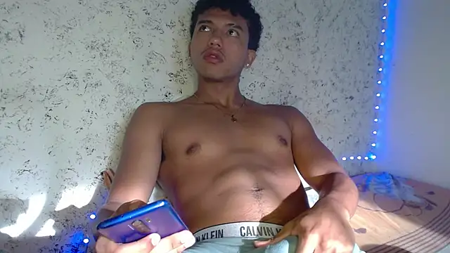 tonydesire  online show from 04-15-26, 09:59