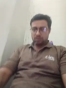 Snapshot of herochoclateboy chatting on 04-15-26, 05:09 herochoclateboy online show from 04-15-26, 05:09