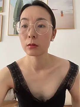Snapshot of you-520 chatting on 06-17-26, 02:58 you-520 online show from 06-17-26, 02:58