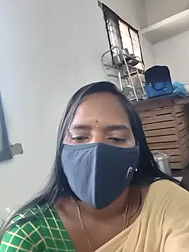 Snapshot of Tamil_Sangeetha chatting on 04-07-26, 05:52 Tamil Sangeetha online show from 04-07-26, 05:52