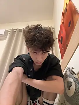 sexyboy-3525 online show from 04-16-26, 01:12