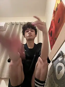 sexyboy-3525 online show from 05-27-26, 04:04