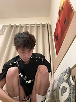 sexyboy-3525 online show from 06-05-26, 12:39