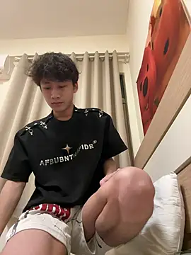 sexyboy-3525 online show from 07-14-26, 10:54